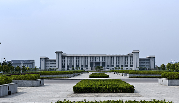 极悦碳纤维布呵护东南大学的师生安全