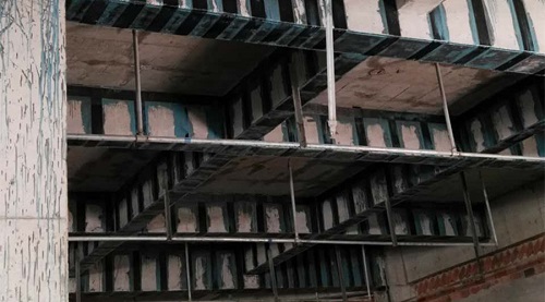 东莞极悦碳纤维布楼体粘贴现场