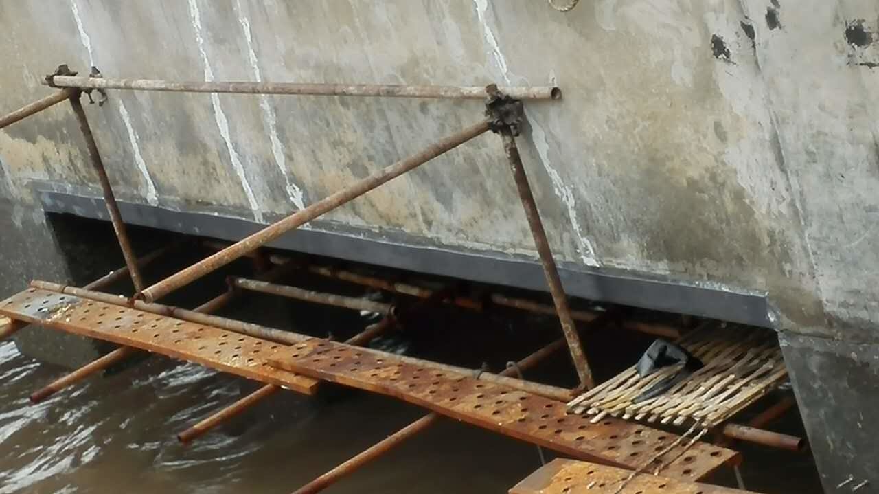 水下碳纤维布码头加固极悦牌