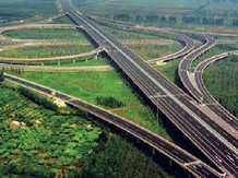 极悦碳纤维布让江六高速公路安全通行